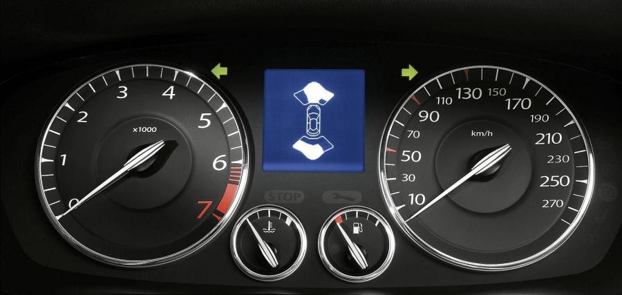  Renault Laguna Coupe 2012 года  (фото 4 из 17)